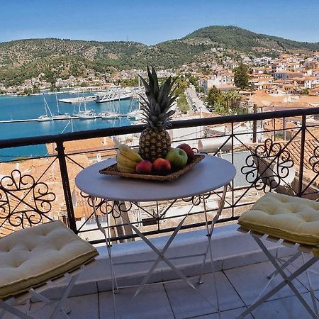 Gigi Rooms Poros Town Eksteriør billede