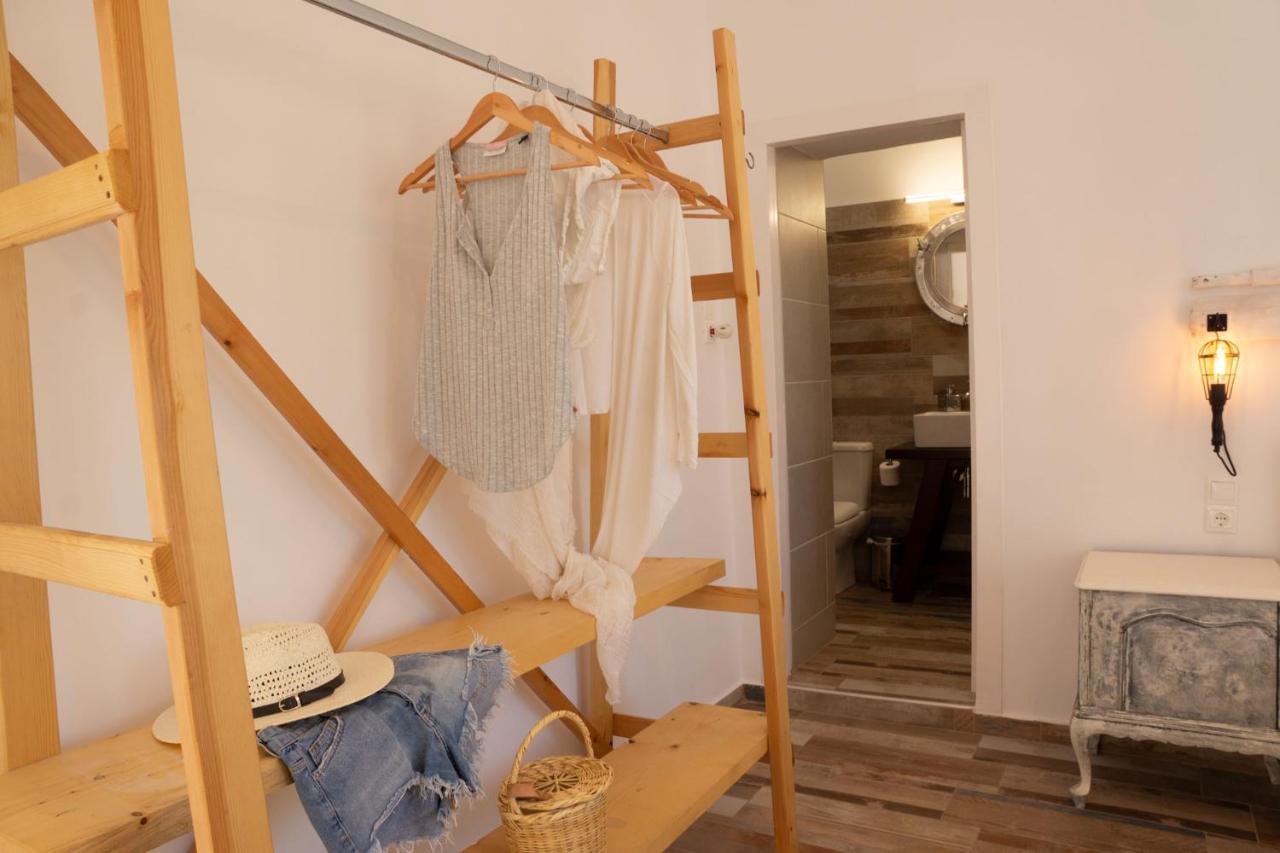 Gigi Rooms Poros Town Eksteriør billede