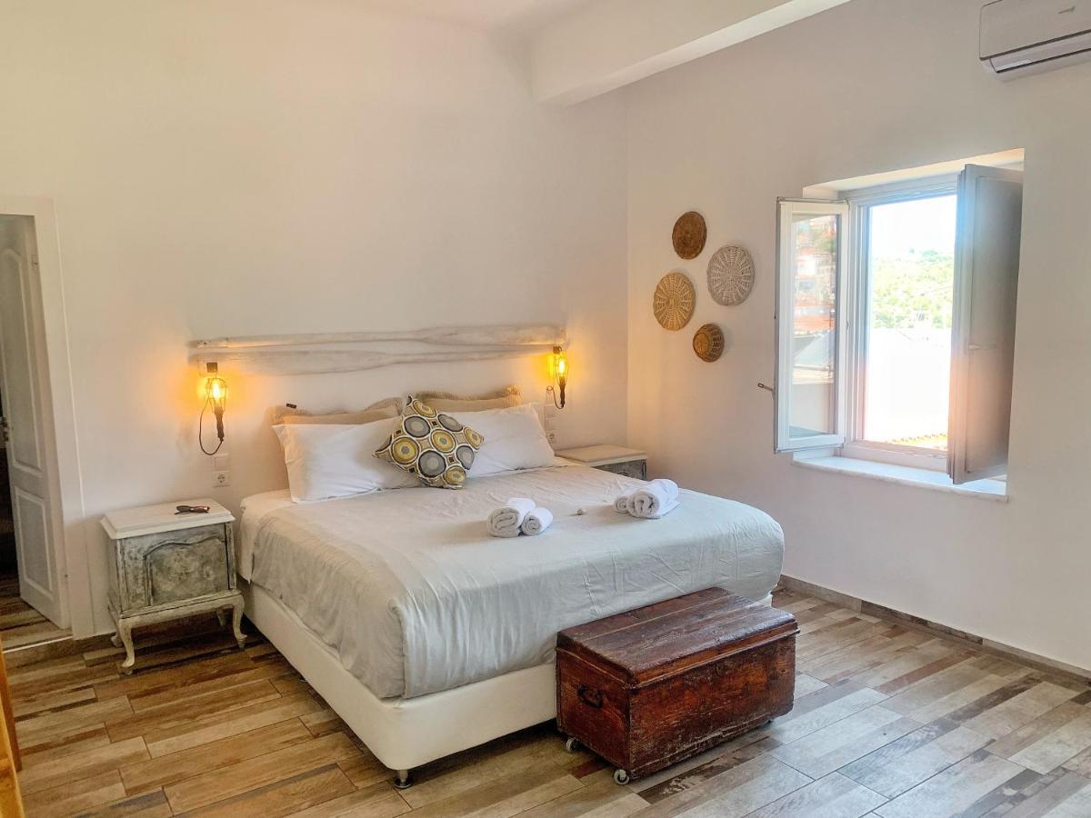 Gigi Rooms Poros Town Eksteriør billede