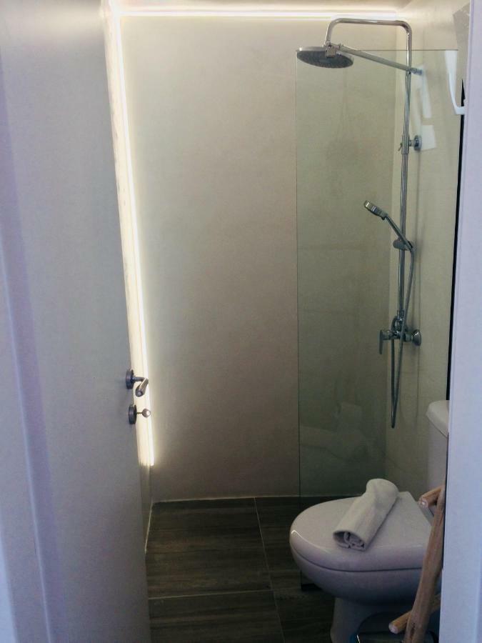 Gigi Rooms Poros Town Eksteriør billede
