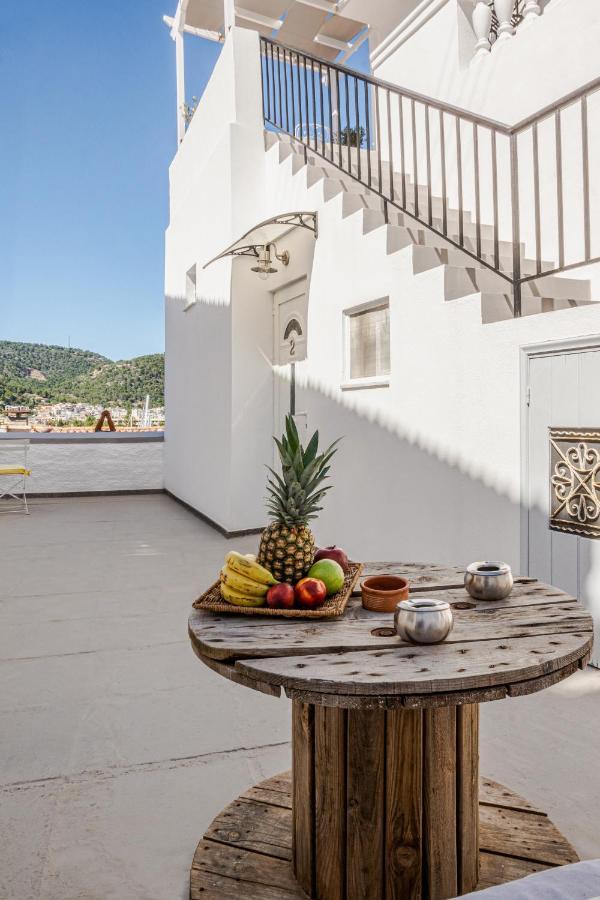 Gigi Rooms Poros Town Eksteriør billede