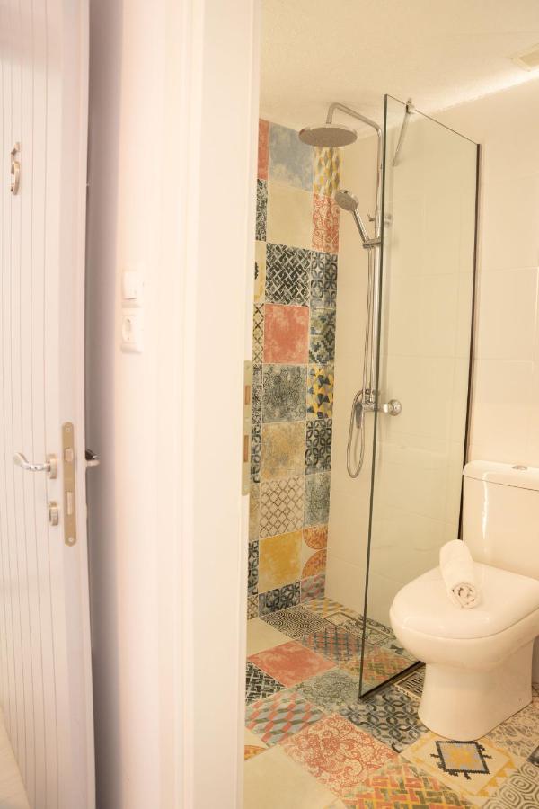 Gigi Rooms Poros Town Eksteriør billede
