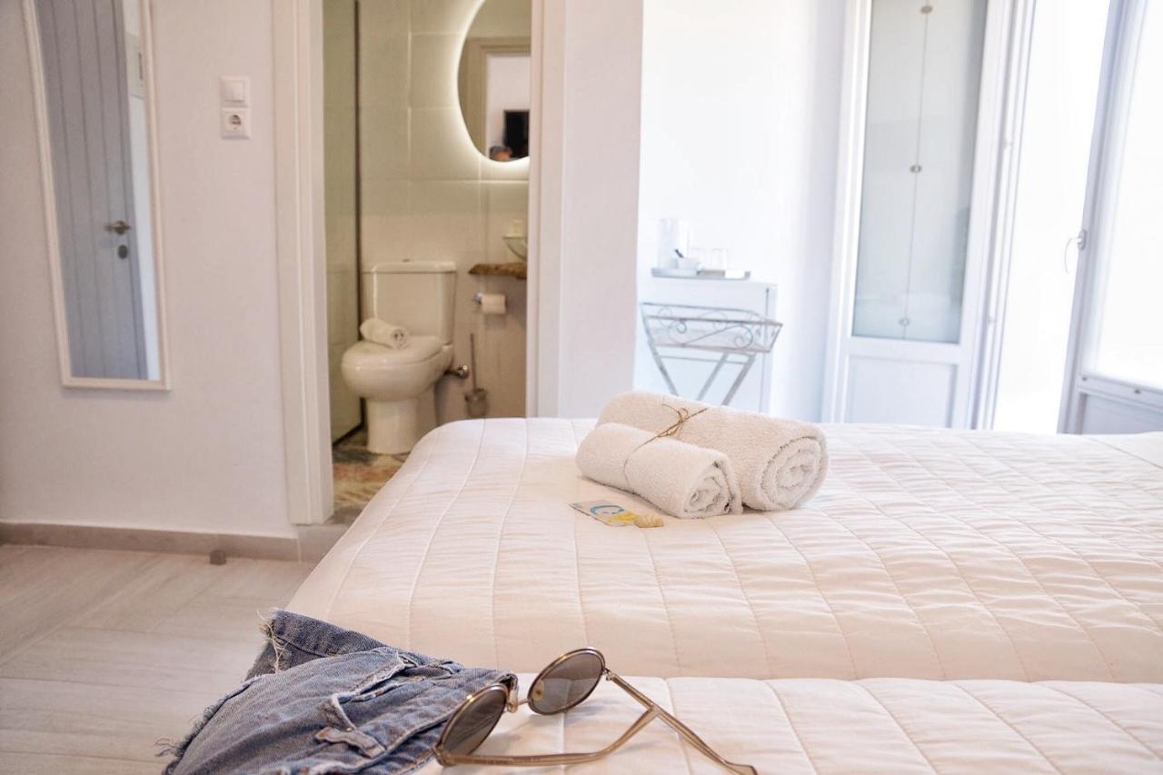 Gigi Rooms Poros Town Eksteriør billede